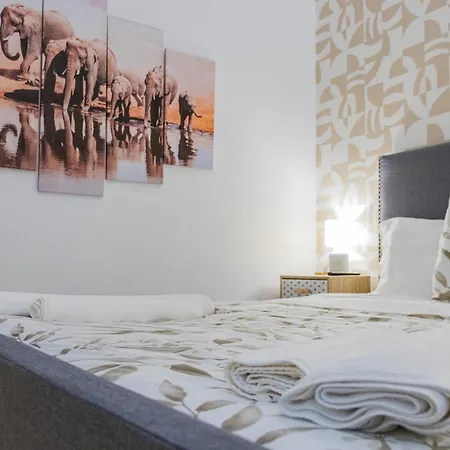 Lx Seleni Appartement *